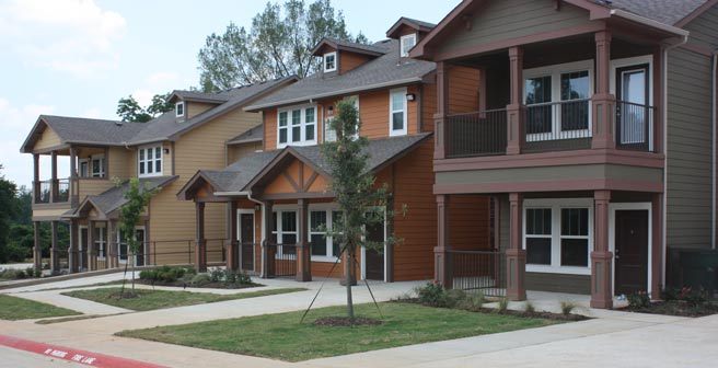 Pecan Ridge Apartments at 2210 West 15th Street